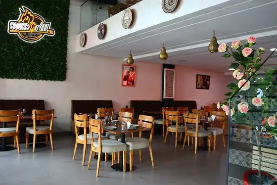 Salle du restaurant Aïn Sebaa
